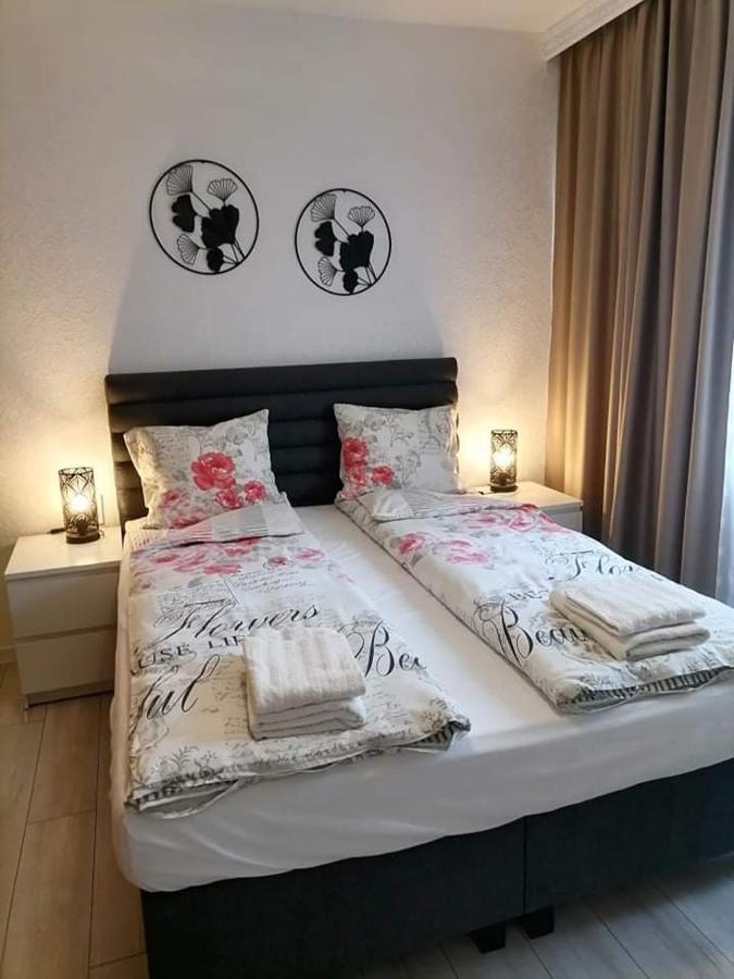 Black Sea Apartment Varna Bagian luar foto
